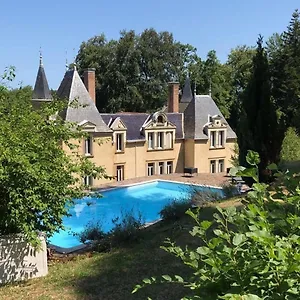 Chateau De Bonnevaux Bed & Breakfast Villeneuve-de-Marc