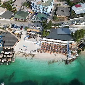 https://hotel-esmerald-ksamil.albaniahotels.org