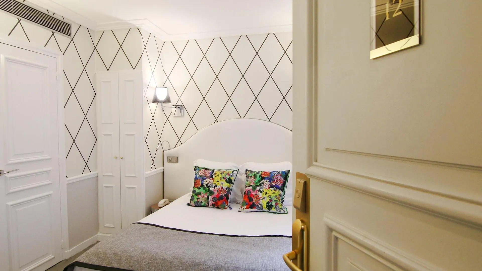 Hotel Hôtel le Royal Rive Gauche Paris